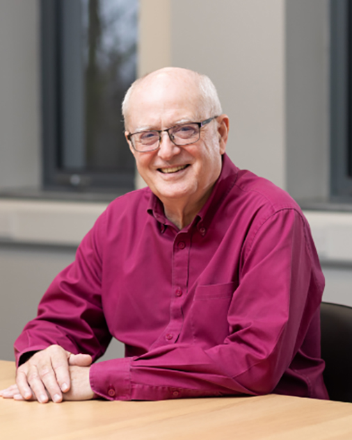 Dr Stewart Findlay
